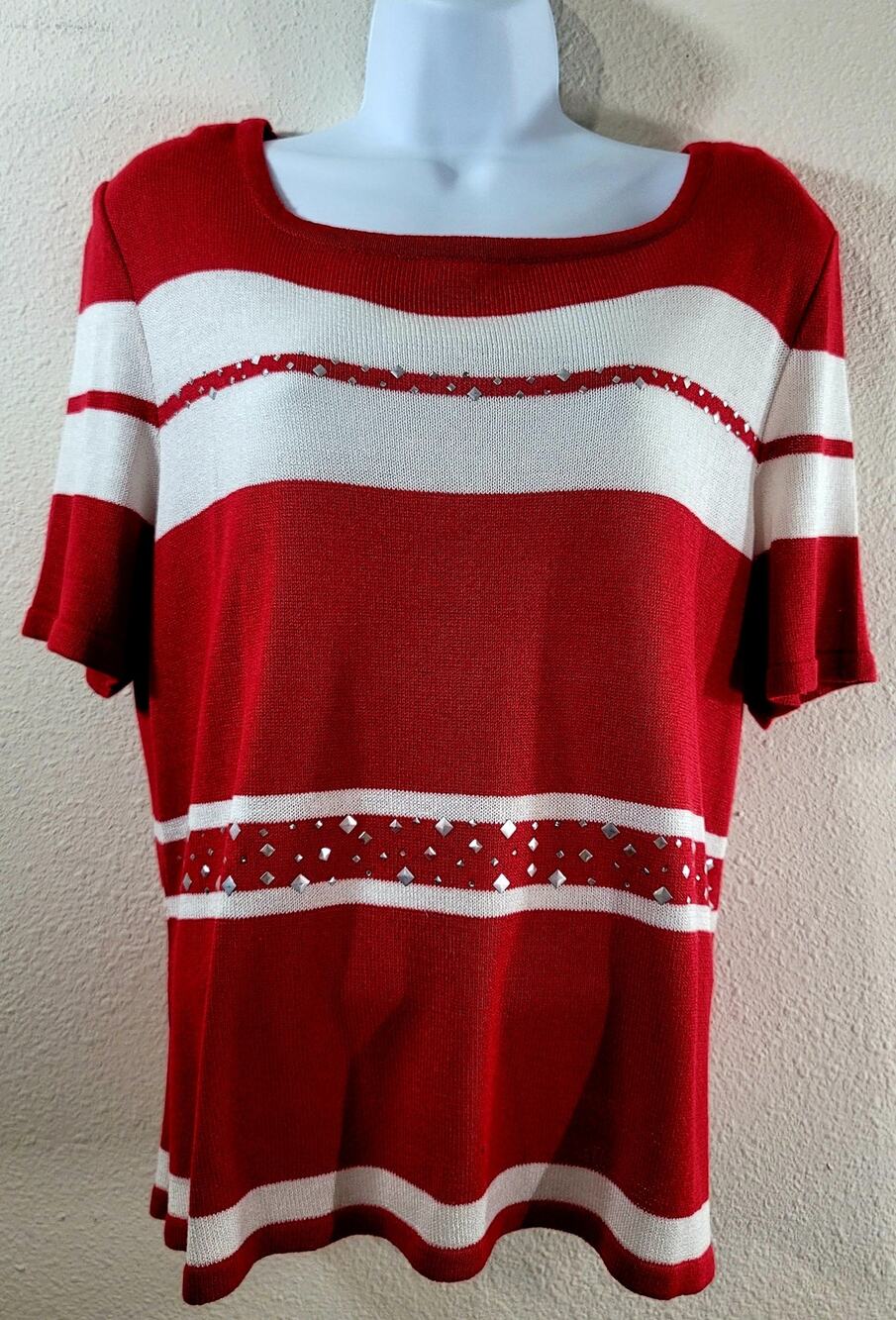 Philippe Marques Red White Rhinestone Stud Top 14 Lightweight Soft Stretch